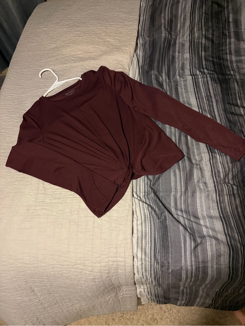Athleta Women's Long Sleeve Twist Front Top - Burgundy